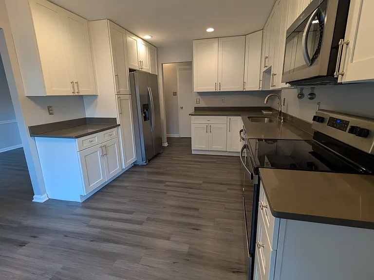 5612 Sutherland Ct — Photo 15