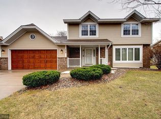 572 Elaine Ave, Shoreview, MN 55126