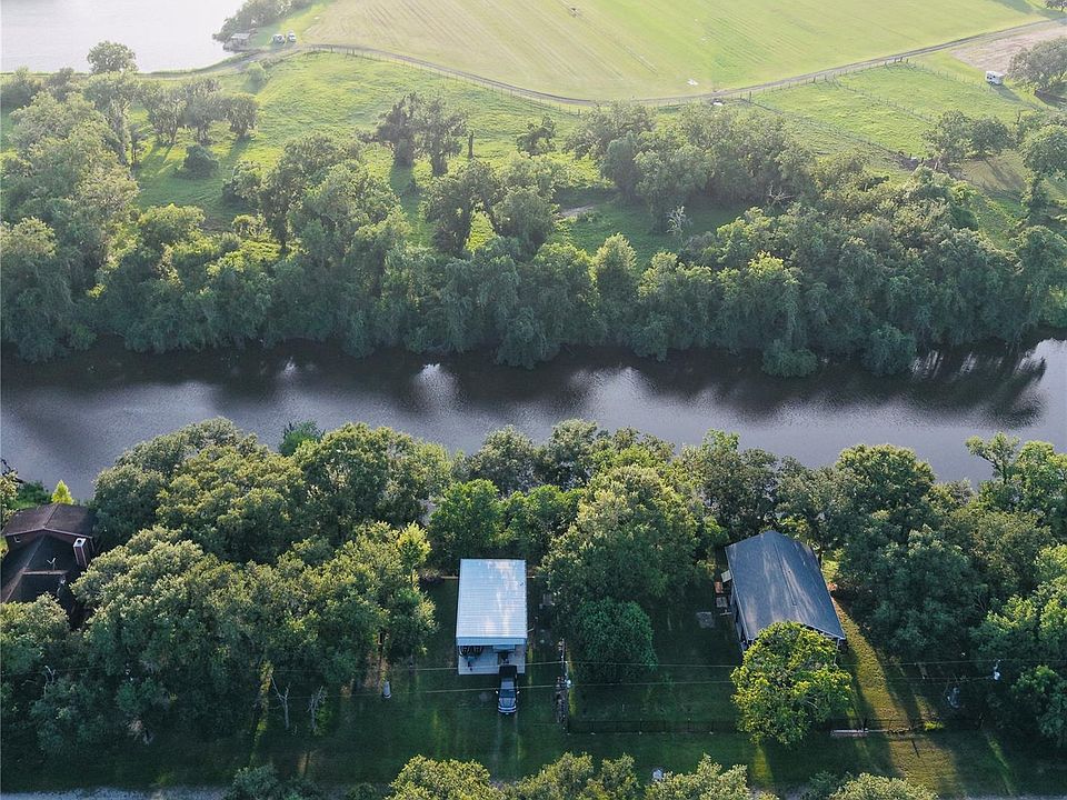 1st image of 213 River Glen Dr