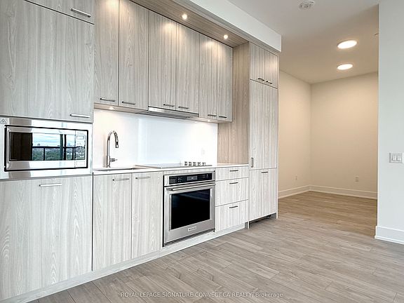 5th image of 858 Dupont St #Penthouse 33