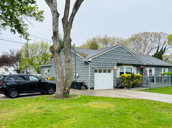 2020 Julia Goldbach Avenue, Ronkonkoma, NY 11779