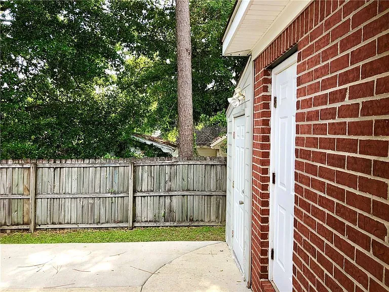 854 Louise Ave — Photo 20