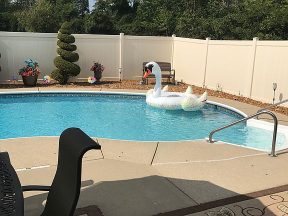 3rd image of 5617 Choctaw Ln