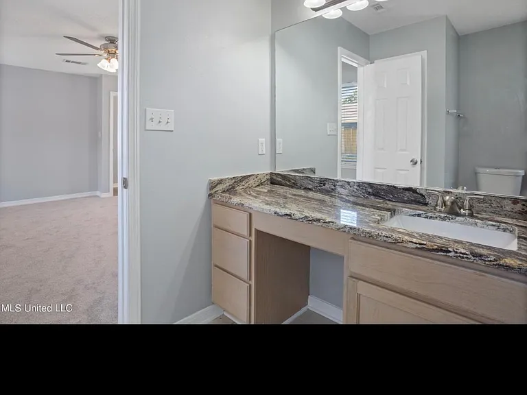 10483 Steeplechase Dr — Photo 9