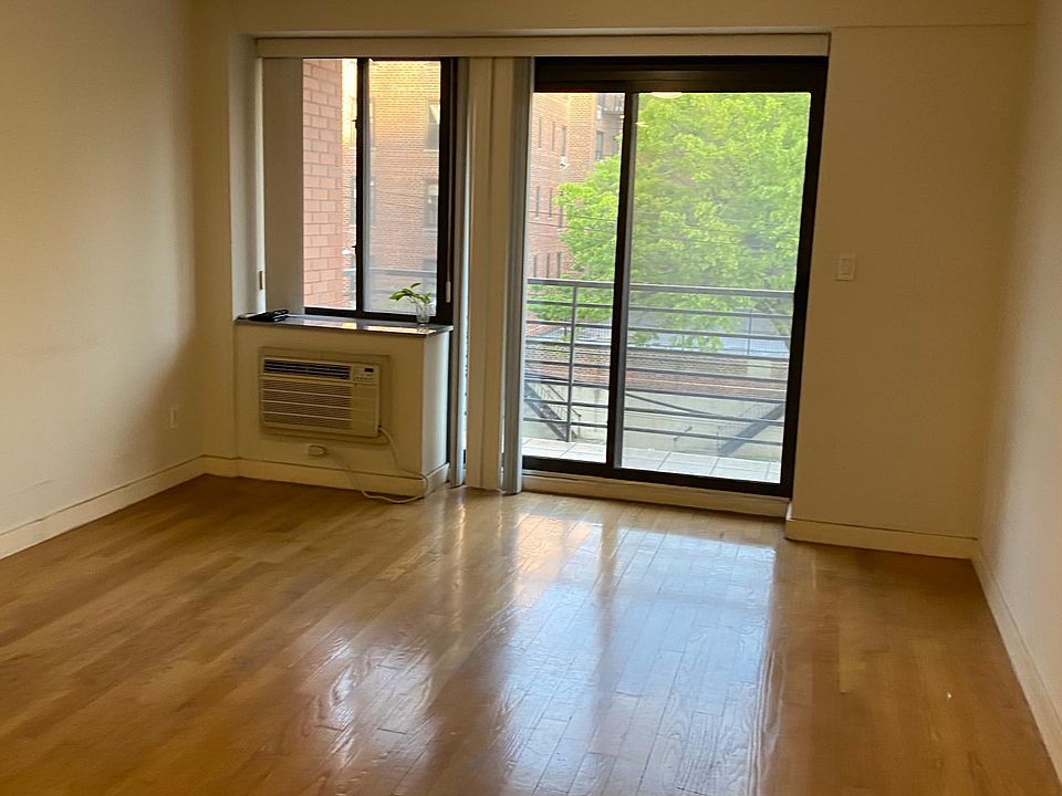 1st image of 13235 41st Ave #8D
