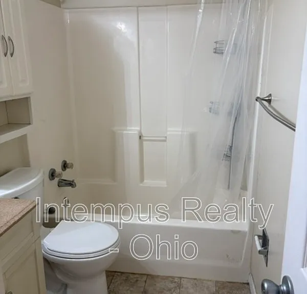 339 N Roanoke Ave — Photo 4