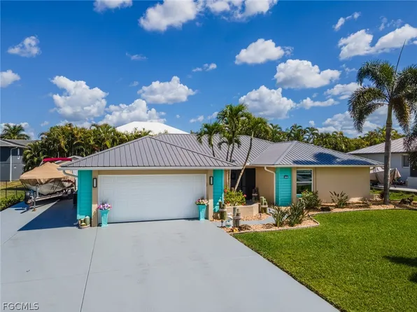 17571 Taylor Dr, Fort Myers, FL 33908