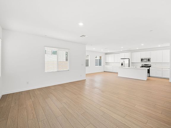 4 web or mls Lennar 316 Mount Langley St 4