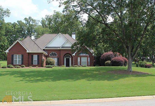 1st image of 35 Lake Park Dr