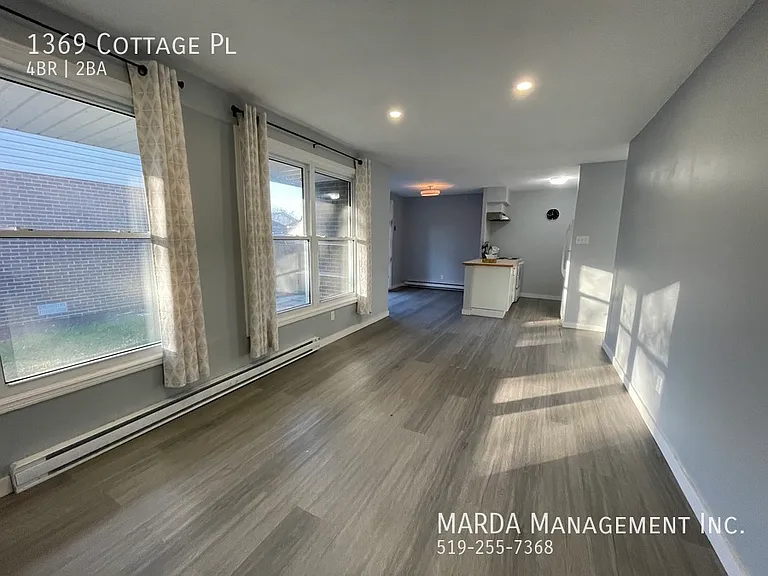 1369 Cottage Pl — Photo 2