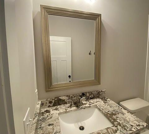 3rd image of 136 Glyndale Dr #28