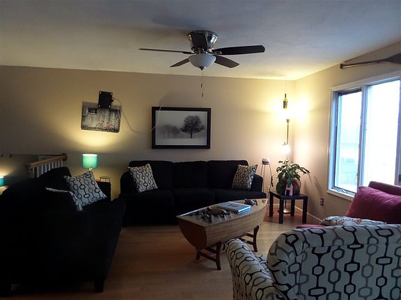 5th image of 2102 Clover Ln