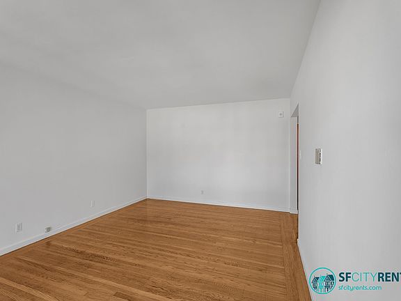 4th image of 2574 Chestnut St APT 2