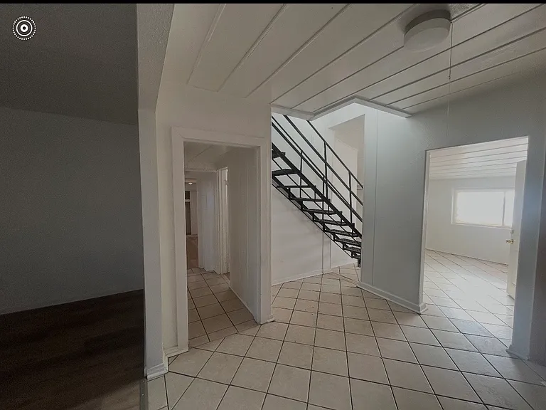 9233 Lookout Rd — Photo 10