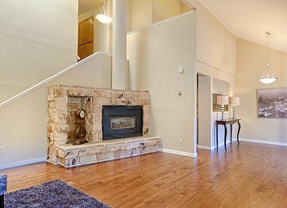 4th image of 6244 Cobblestone Ct