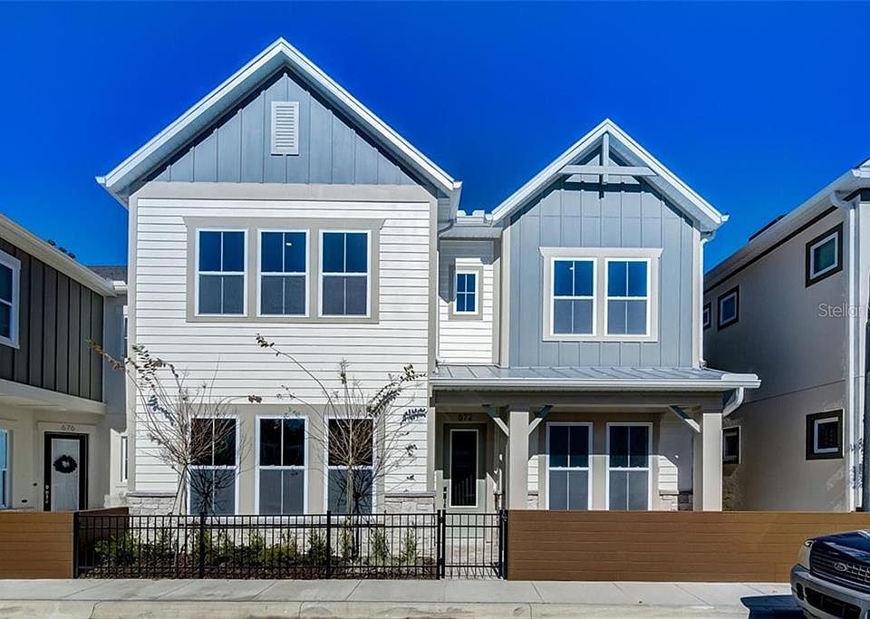 1st image of 672 Rosewood Way
