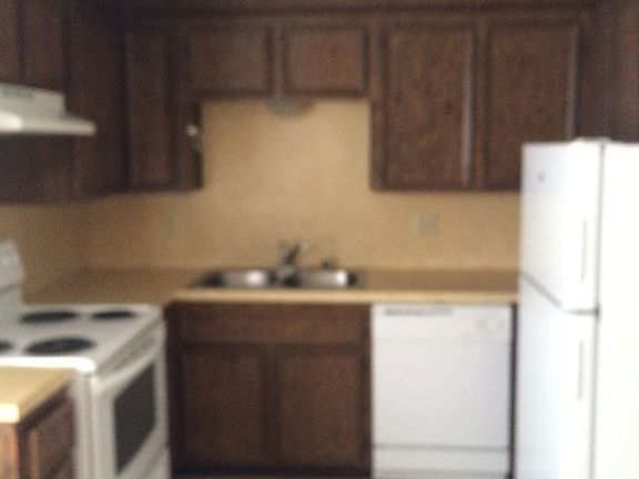 4th image of 4404 Elkhart Ave APT B