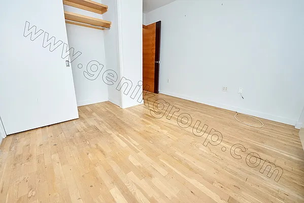 Rented by Genik Group Corp | media 22