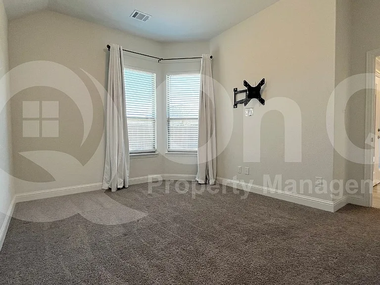 5304 Babcock Rd — Photo 15