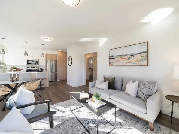 1472 Avenue Rd, Toronto, ON