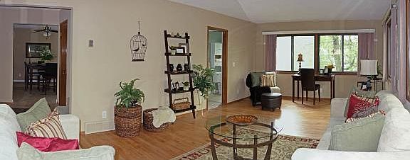 4th image of 6097 Maple St