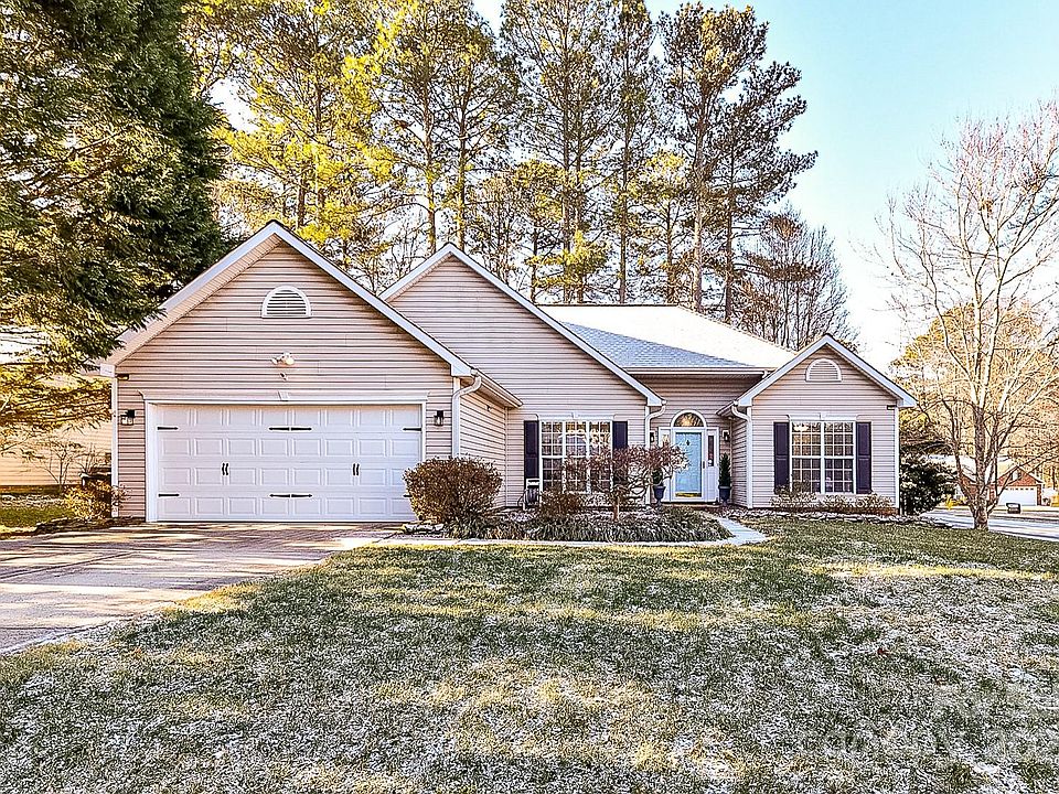 1st image of 9100 Pine Springs Ct