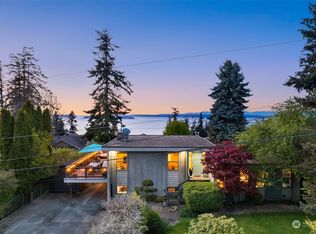 1006 9th St, Mukilteo, WA