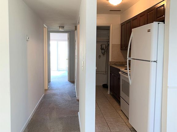 4th image of 1597 Michigan Ave APT B