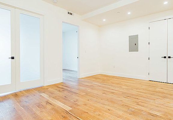 2nd image of 492 Lefferts Ave APT 4A