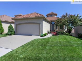 428 NE Landings Dr, Lees Summit, MO 64064
