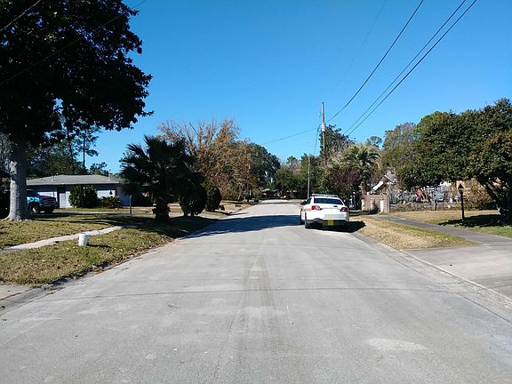 5th image of 4736 Glorianne Cir E