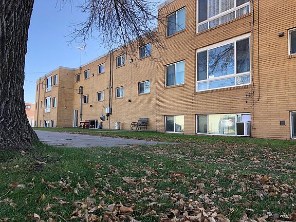 4th image of 816-820 24th Ave S #5
