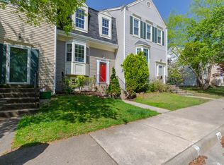 8928 Waites Way, Lorton, VA 22079