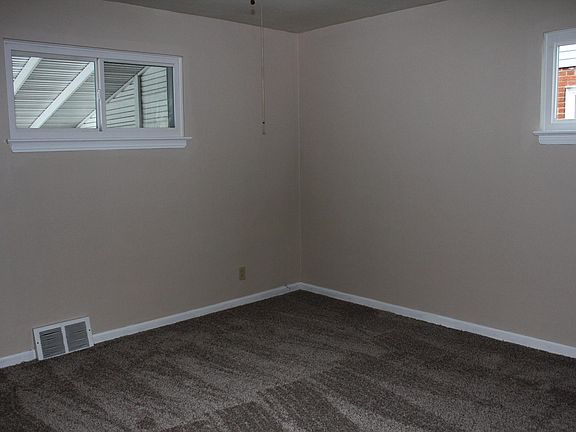 5th image of 17202 Judson Dr