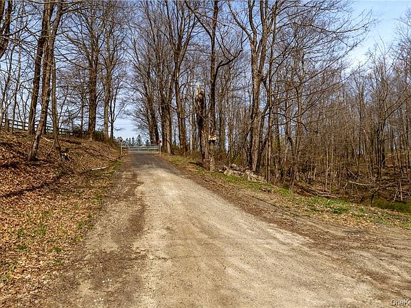 5th image of Old Quaker Hill Road