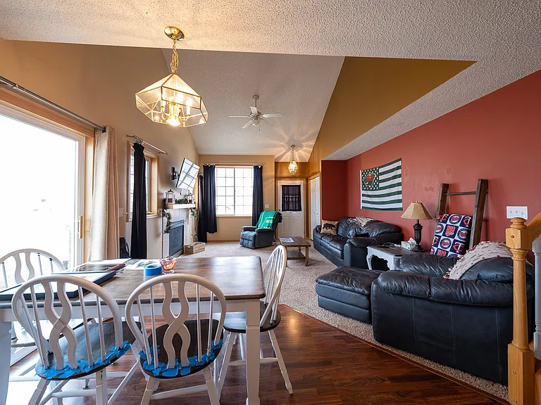 17570 Gillette Way — Photo 3