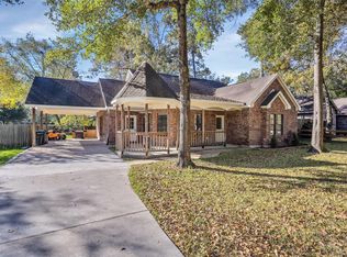 1611 Flamingo St, Conroe, TX 77385