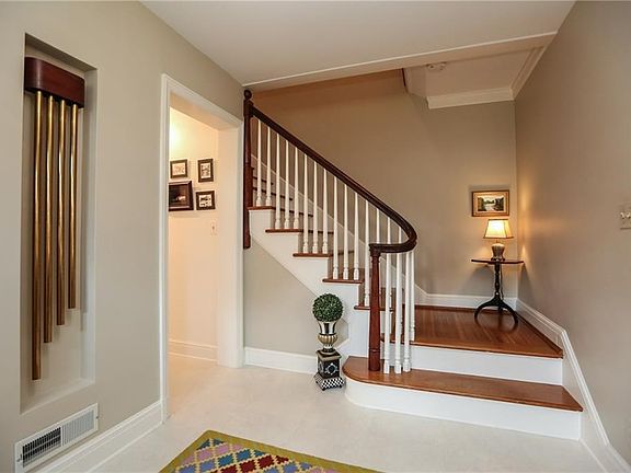 5th image of 3 Livingston St