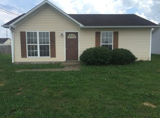 955 Stateline Rd, Oak Grove, KY 42262