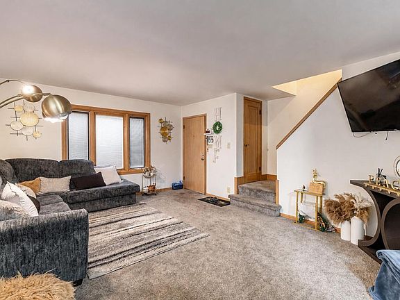 2nd image of 9700 W Lisbon AVENUE #9702