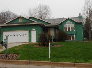 57 White Oak Ct, Winona, MN 55987