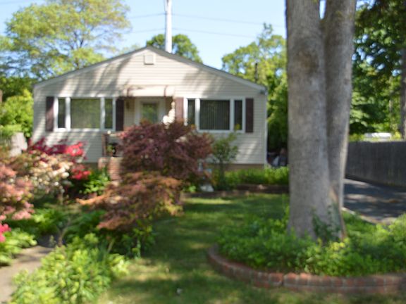 5th image of 37 Rexmere Ave