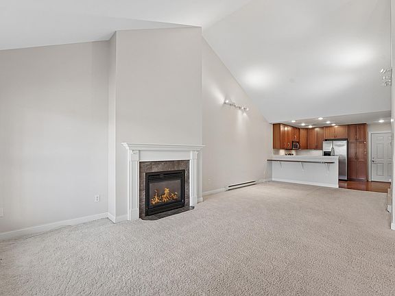 3rd image of 1422 New York Ave #6
