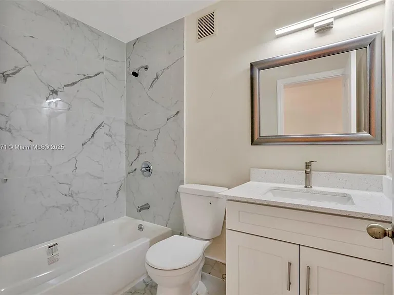 3031 SW 129th Ter — Photo 13