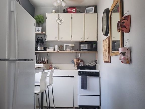 4th image of 1106-1112 Walnut St #3101