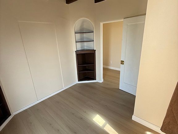 4th image of 1700 Le Roy Ave #8