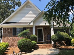 30 Blue Slate Ct, Gibsonville, NC 27249