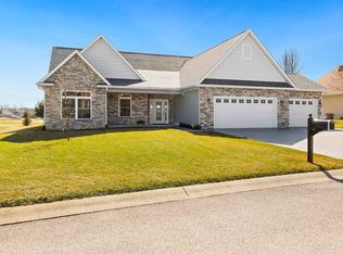 806 Spyglass Hill Dr, Bedford, IN 47421