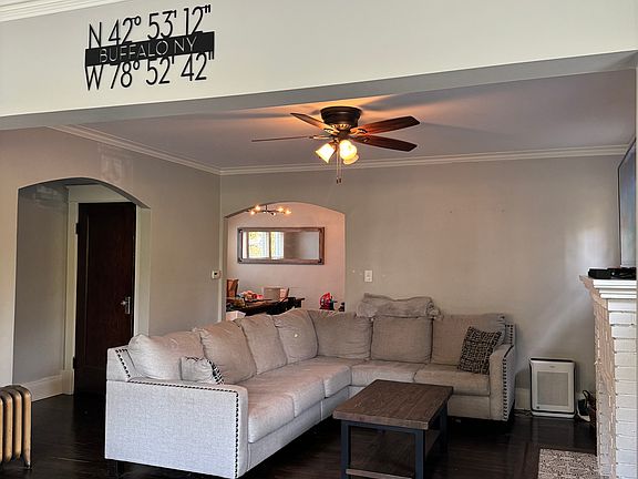 3rd image of 717 Columbus Pkwy #1