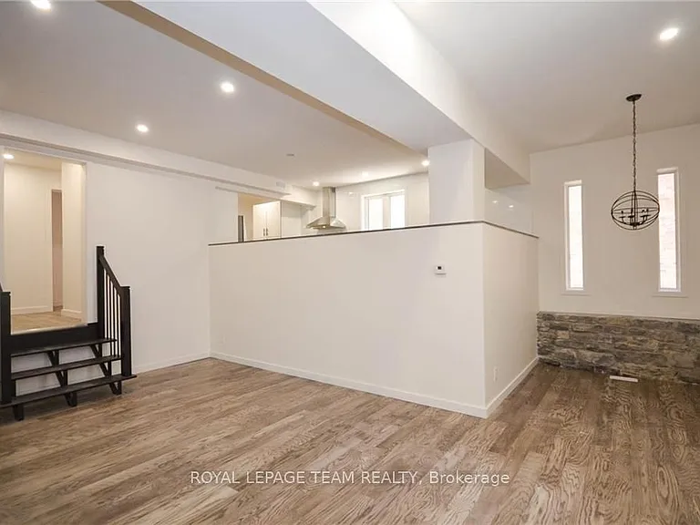 177 Cathcart St #A — Photo 9